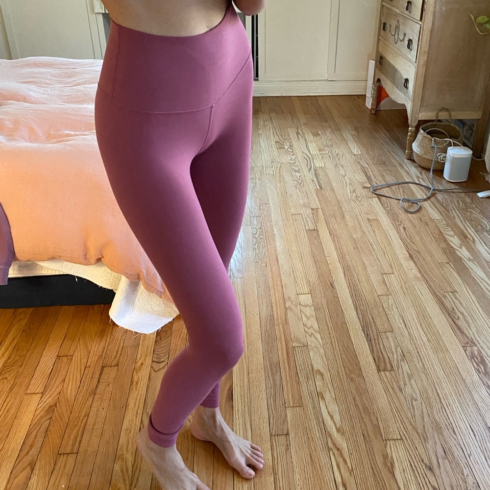 Lululemon Align Tight Mauve size 4 28”
